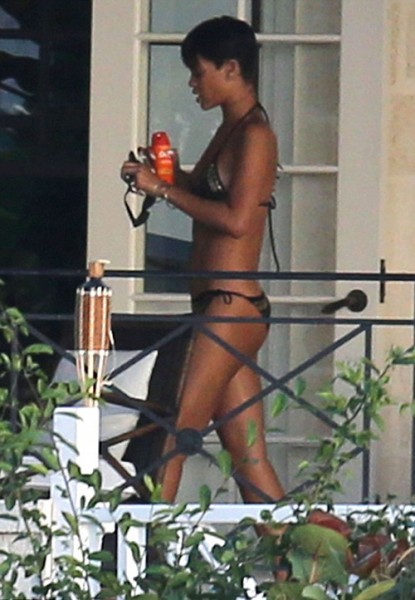 Rihanna Reveals Her Latest Tattoo