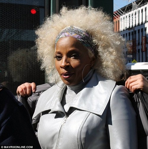 Mary J. Blige Is "Platinum Fro"