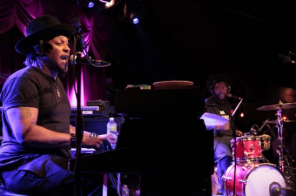 D'Angelo & ?uestlove LIVE