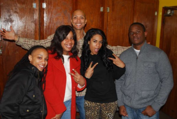 The Remix (03-02-13) @SwayzeJones, Brittany, and Izzy Hang Out