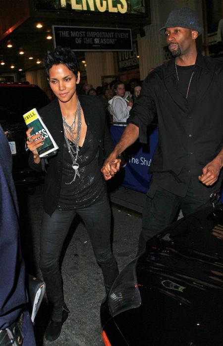 HALLE BERRY Single Again...REALLY???