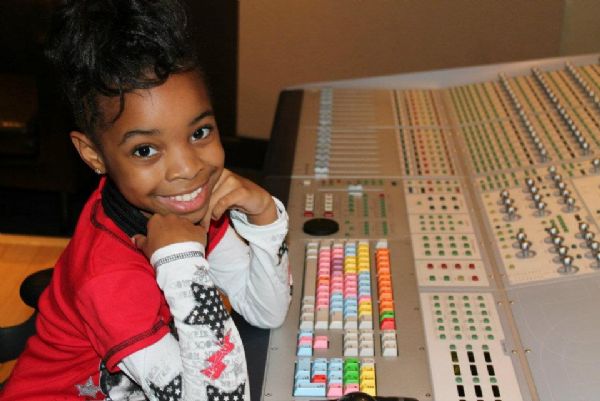 Metro Richmond tune to The NaDej Radio Show on Comcast 95/Verizon 36 @ 9:30 am Fri-Mon.