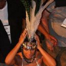 Alicia Keys on set of her video, "Put It In A Love Song"