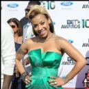 Keyshia Cole poses for a picture on the carpet at the 2010 BET Awards