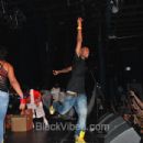 B.o.B. Throwing Shoes Into The Crowd