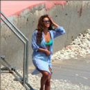 Beyonce vacays on the beach