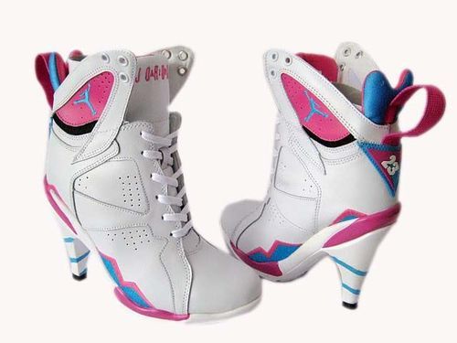 Only official hood chicks and strippers wear these