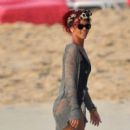 Rihanna spends Christmas in 2010 in Barbados
