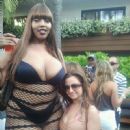 Is this how Wendy Williams gets down on her day off? J/K