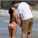 Kris Humphries is ignoring that 30-page prenup requiring him to keep his mouth shut about Kim’s silicone loaded butt