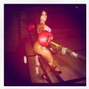 Got that booty against the ropes...