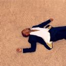 Kanye West relaxes as only he can
