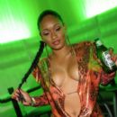 Tahiry shows off the cleavage