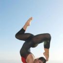 Ain't nothing wrong with a flexible fine woman!