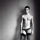 What is Joseph Gordon-Levitt wearing?!?