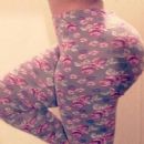 Big booty + paisley print = happiness