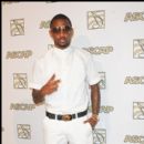 Fabolous stops for photographers at the 2012 ASCAP Rhythm and Soul Awards
