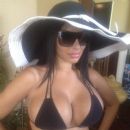 Sun, shade and big boobs