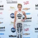 Miley Cyrus at 2013 billboard awards