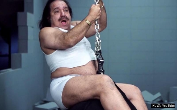 Miley Cyrus Parody - Porn Star Ron Jeremy Reenacts Miley Cyrus' \