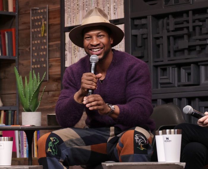 Fashion Kang: Jonathan Majors Shows Off Snazzy Street Style At Sundance Film Festival