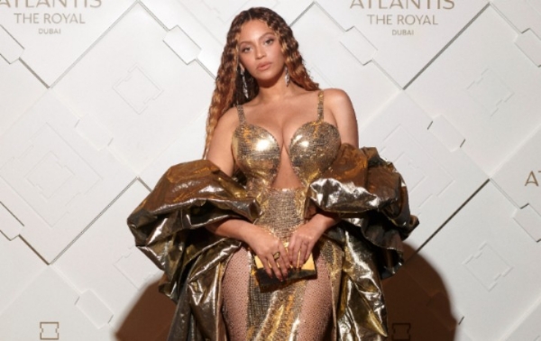 All Hail Queen Bey!!! ($24 Million For One Performance)