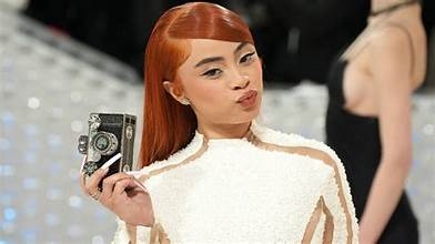 ICE SPICE TO BE HONORED FOR STRING OF 2023 HITS AT BILLBOARD WOMEN IN MUSIC AWARDS