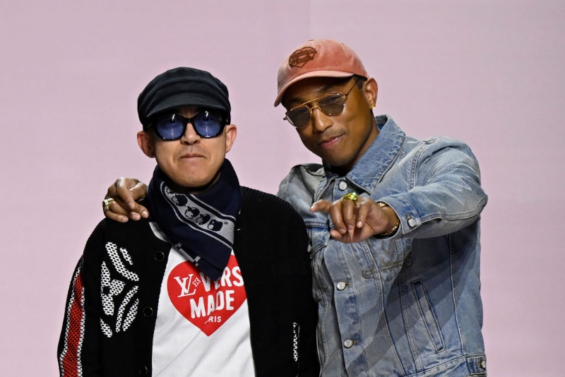 Pharrell's Latest Luxurious Louis Vuitton Menswear Show Brings Dapper Damier Panty Melters Aaron Pie