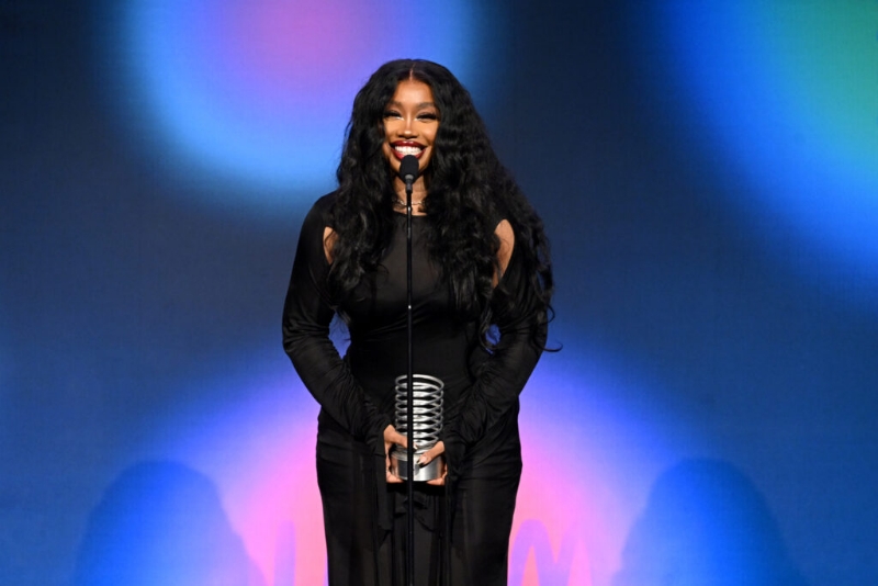 SZA Details Drake Fling From Over A Decade Ago