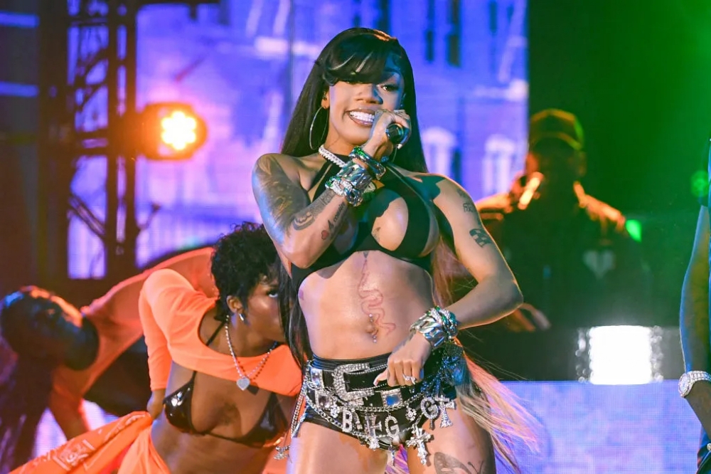 HOLLON GLO!: GloRilla Pops Up On The Gram With A Baby Bump, X Is Very