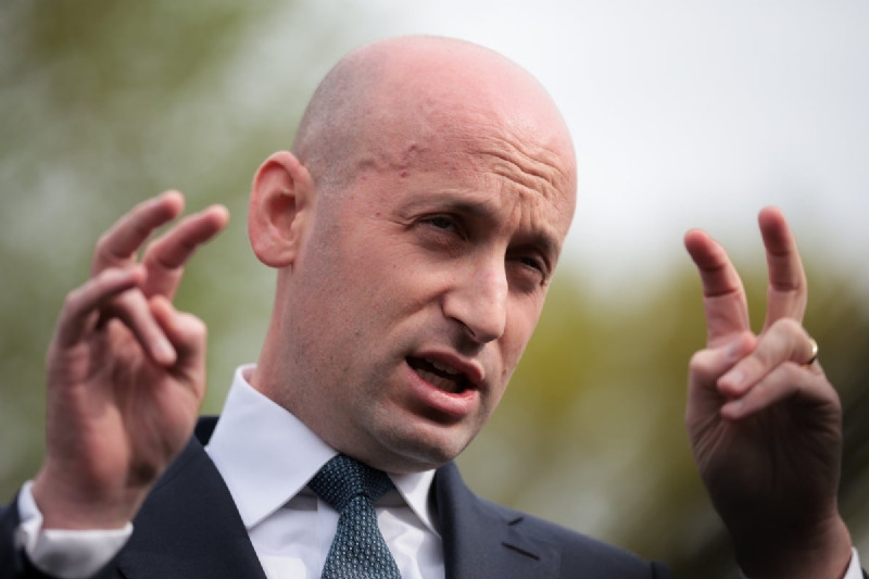 Stephen Miller explodes on CNN host over Portland, Chicago national guard deployments