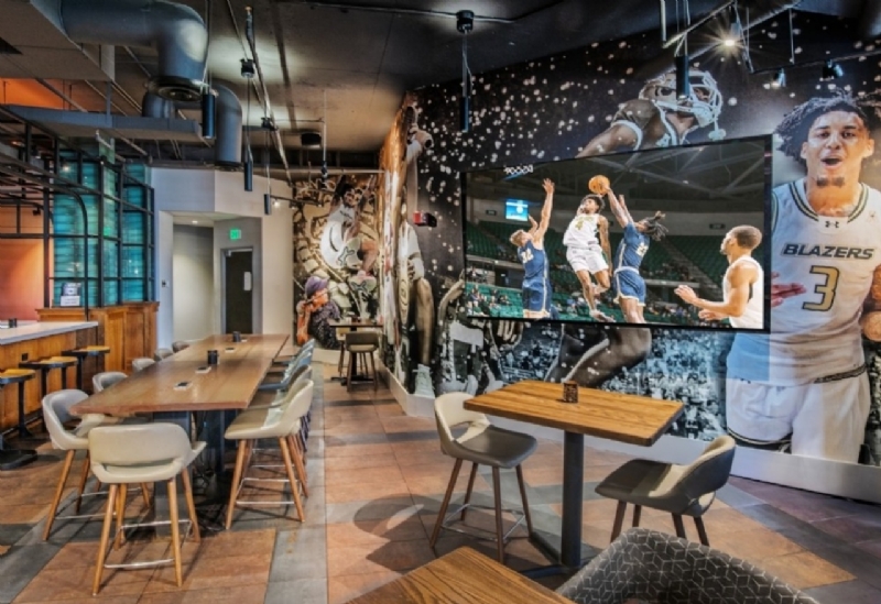 Longtime downtown Birmingham hotel has a new restaurant concept