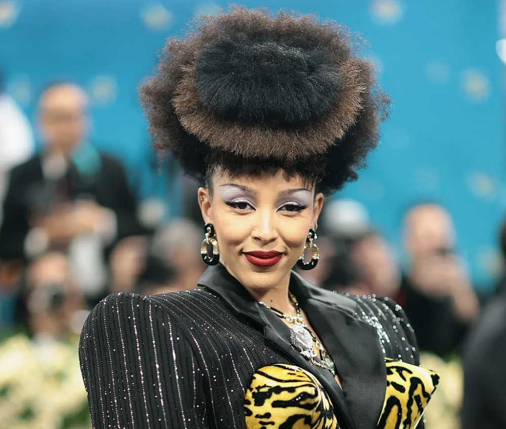 Doja Cat Outfits: A Celebration of Her Boldest Looks