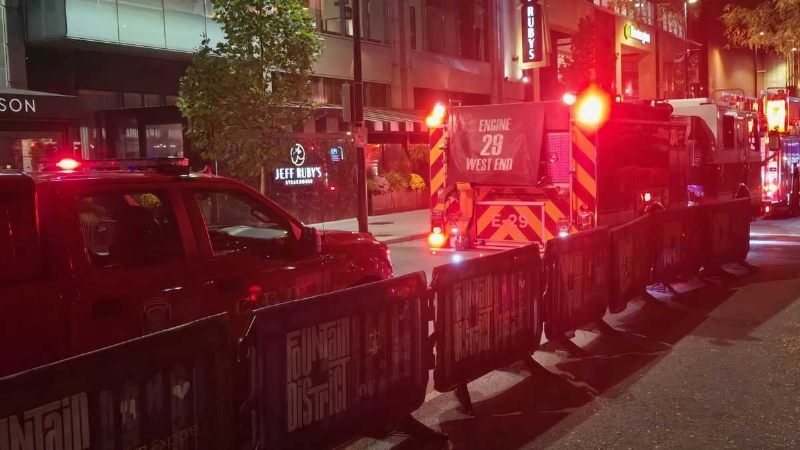 Police: 2 shot, including teenager, on Cincinnati's Fountain Square