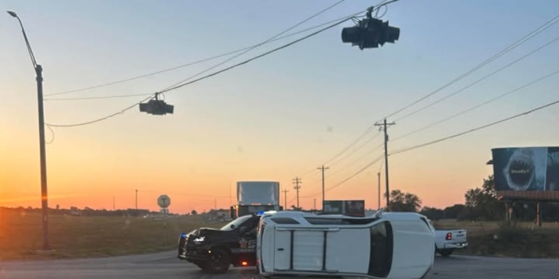 Brazos County Sheriff's Office working two crashes on OSR near Highway 6