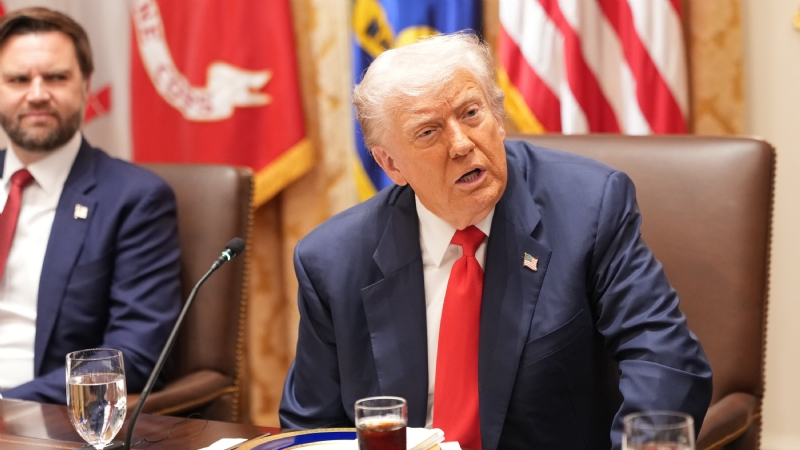 Trump Renews Threat to Cut 'Democrat Programs' as Shutdown Enters Third Week