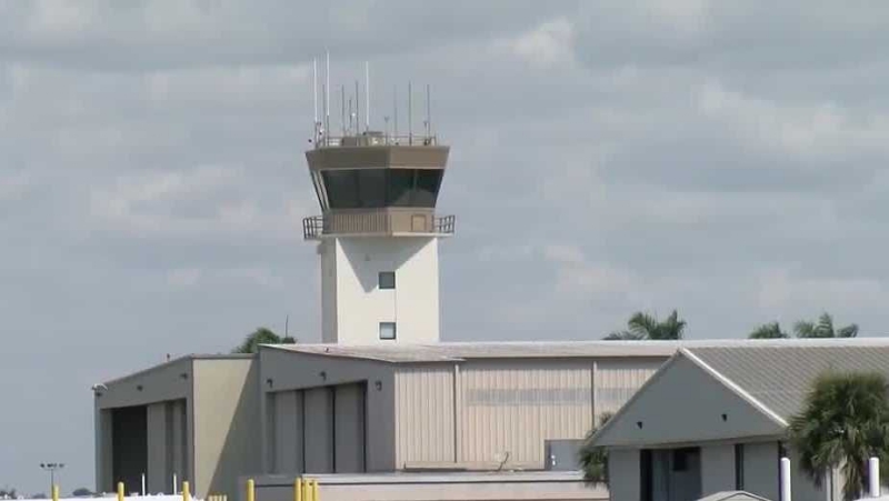 Plane slides off runway, pilot nowhere to be found at Naples Airport Tuesday
