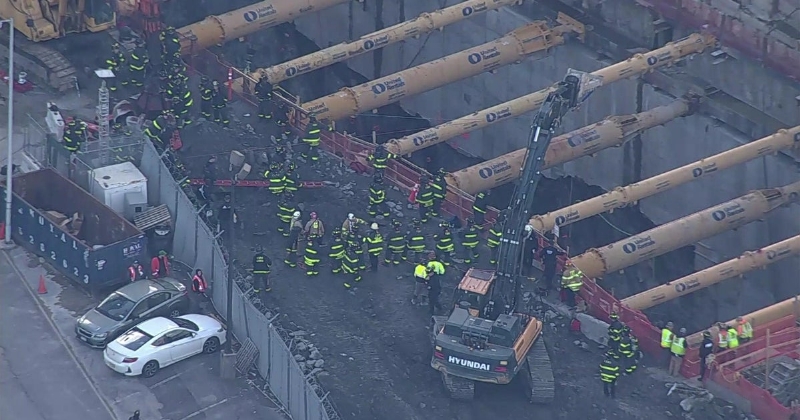 Worker plunges down hole on Manhattan's West Side