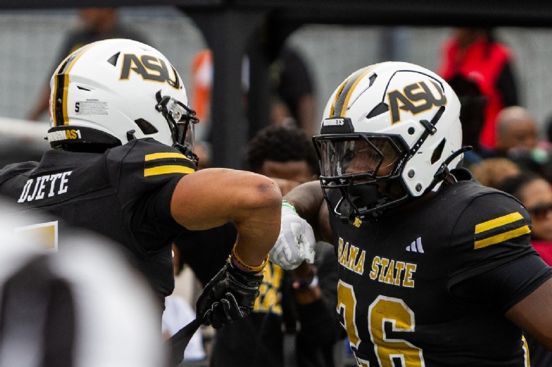 Andrew Body, Alabama State swarm Alabama A&M at 2025 Magic City Classic