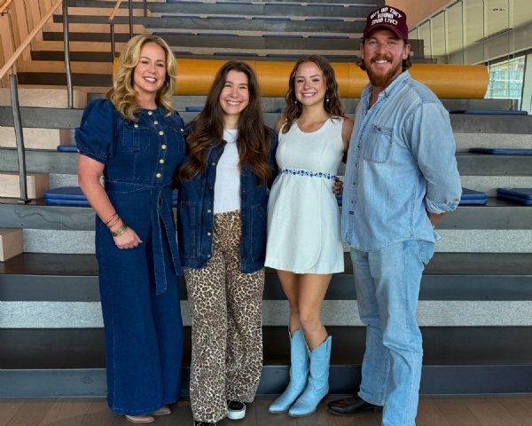 Abbie Callahan Signs with WME Abbie Callahan Signs with WME