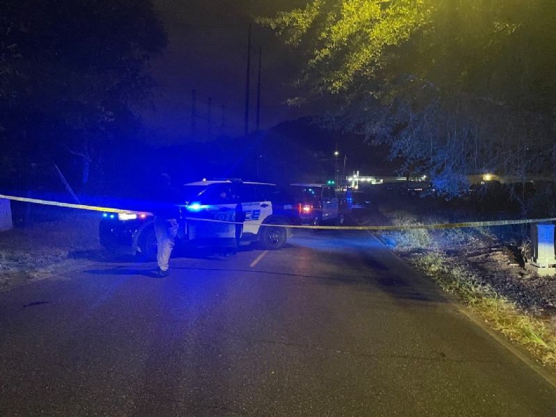 33-year-old identified as man found fatally shot in vehicle in southwest Birmingham