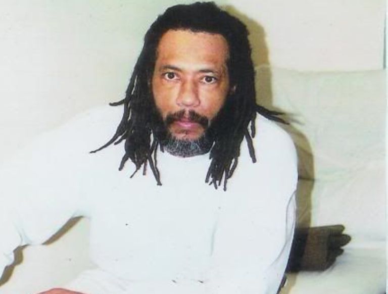 Who is larry hoover and why do kanye and drake want to help him 