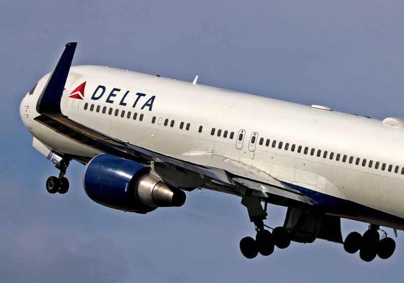 Hate It Or Love It? Delta & Shake Shack Announce New Partnership Bringing Burgers Onboard This Decem