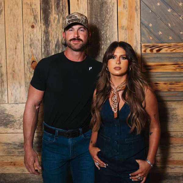 Riley Green And Ella Langley Score Second Top 10 Collaboration On Country Airplay Chart