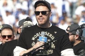 SOURCE SPORTS: Freddie Freeman Does The Worm At Dodgers Post-Parade Celebration Party