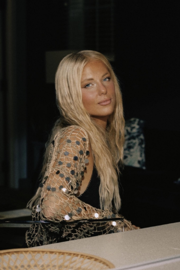 Ashley Anne Opens Up About Her Past In Heartfelt New Single "Couch Surfing"