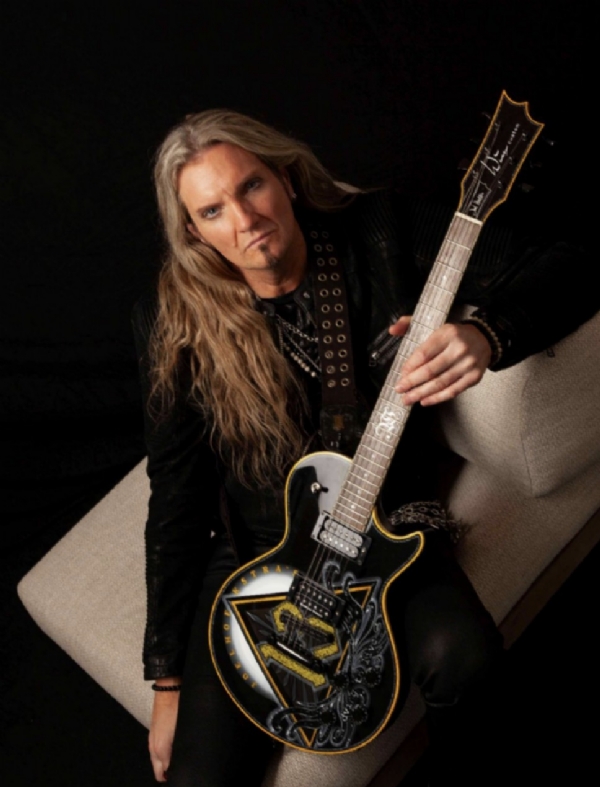 JOEL HOEKSTRA'S 13 Announces New Studio Album 'From The Fade' Out February 27