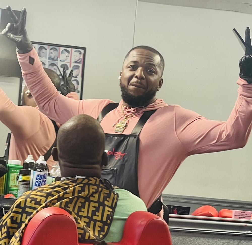 Big shutout to my Palm Beach Barber @YoungCed