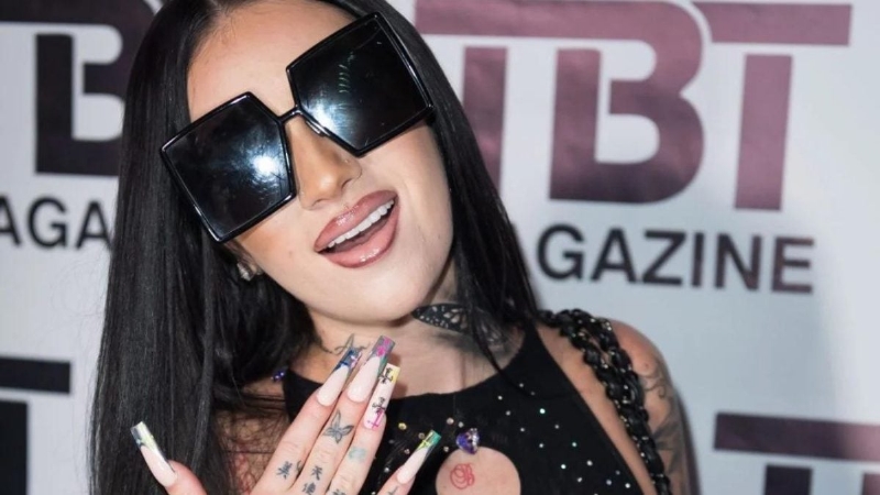 Bhad Bhabie Debuts Baby Bump, First Child With Boyfriend LeVaughn
