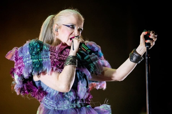 Garbage's Shirley Manson Rails Against Beach Balls Tossed Around At Australian Music Festival